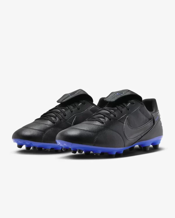 The NIKE Premier III FG Nero/Royal